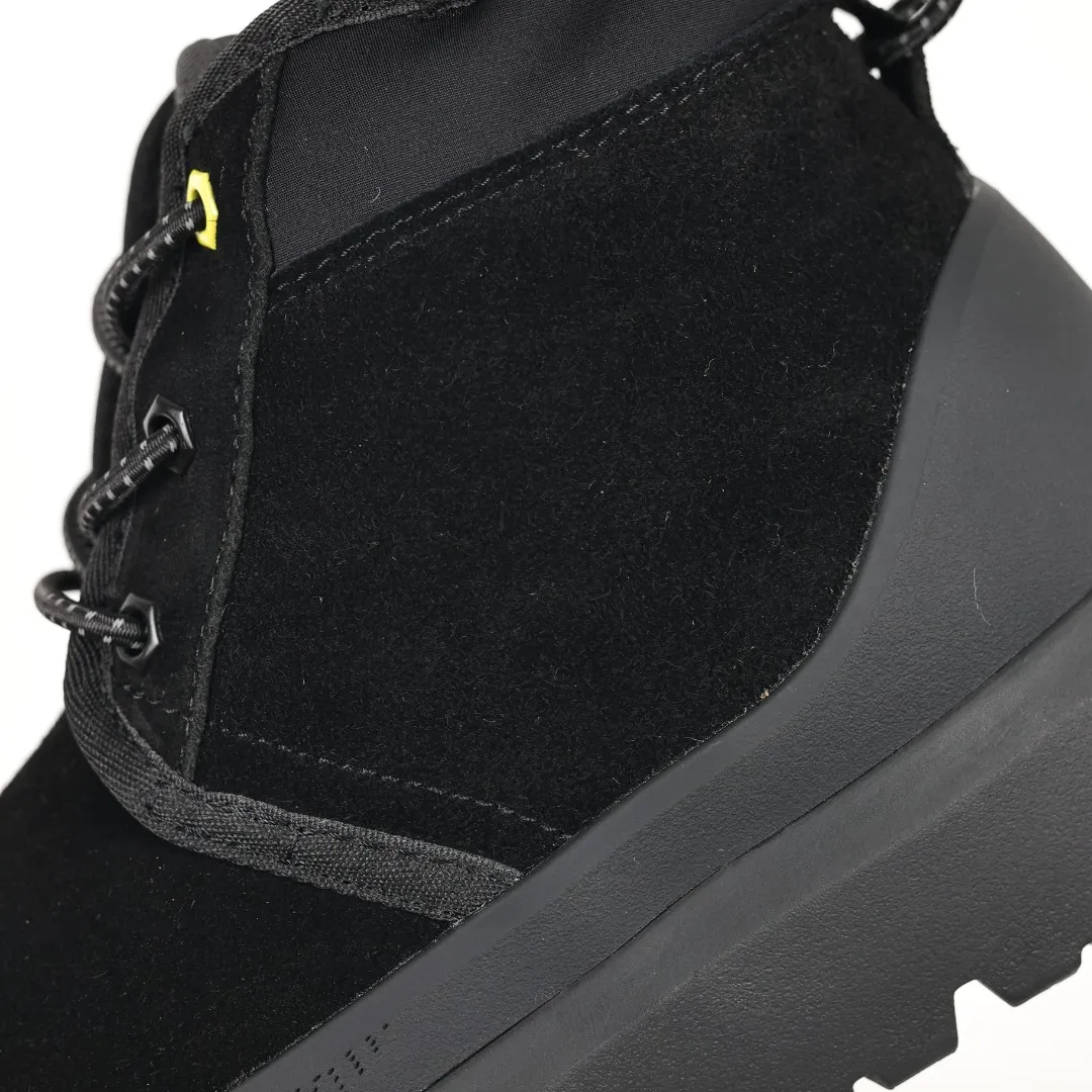 Pick up locally 💰660 Core recommendation Good price It is a very suitable choice for keeping warm in winter and at home. In the new year, uug launched a series of styles, which are partial to the preferences of young consumers and have also moved to the forefront of fashion trends. Shoe body material Water-repellent coated suede upper 17mm UGGPURE™ implantable wool insole Lightweight non-slip comfortable rubber outsole With brand LOGO trademark Comes with a full set of packaging Size: 35 36 37 38 39 40 41 42 43 44 45